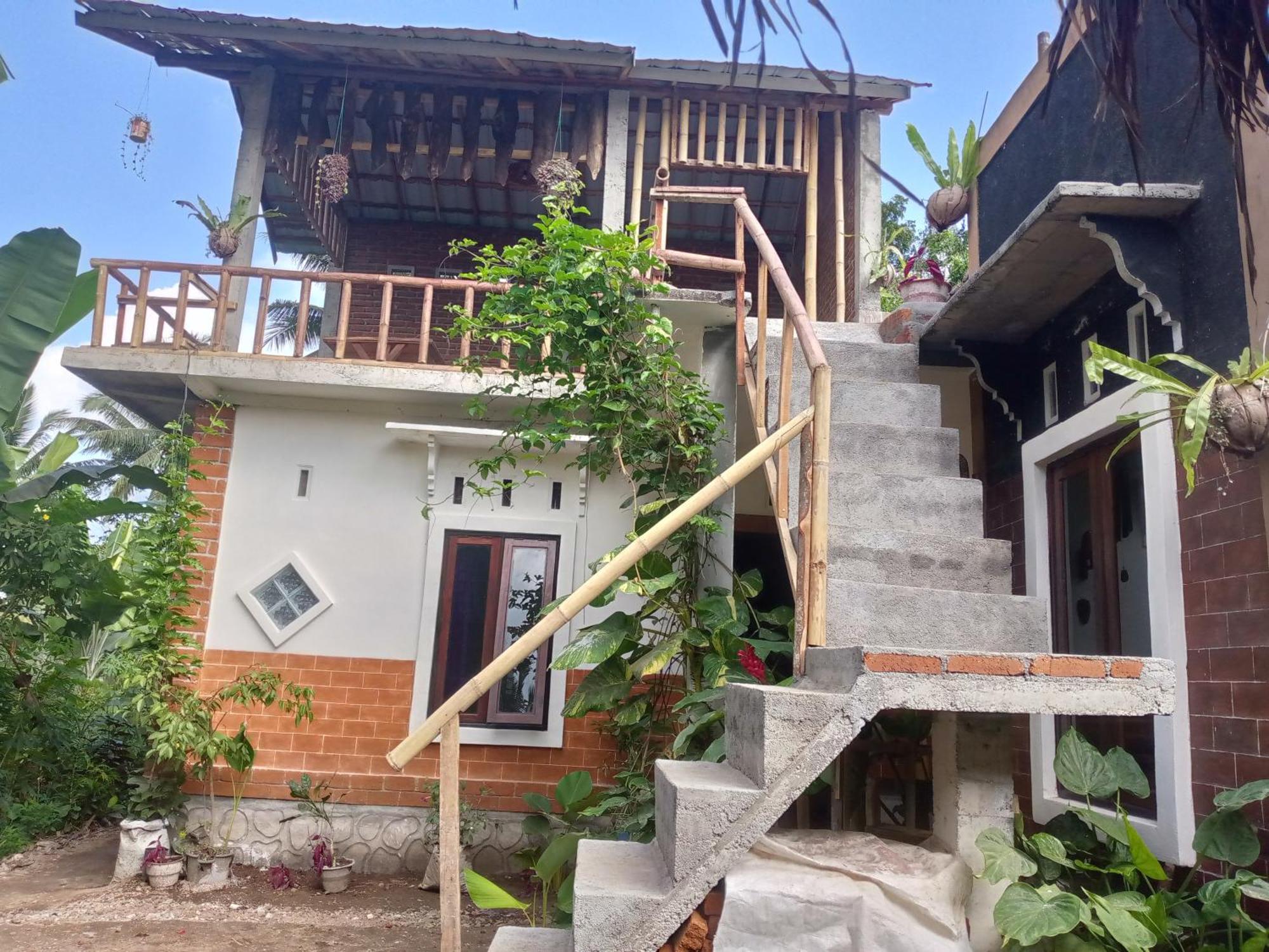 Syaqila Homestay Lombok Tetebatu Exterior photo